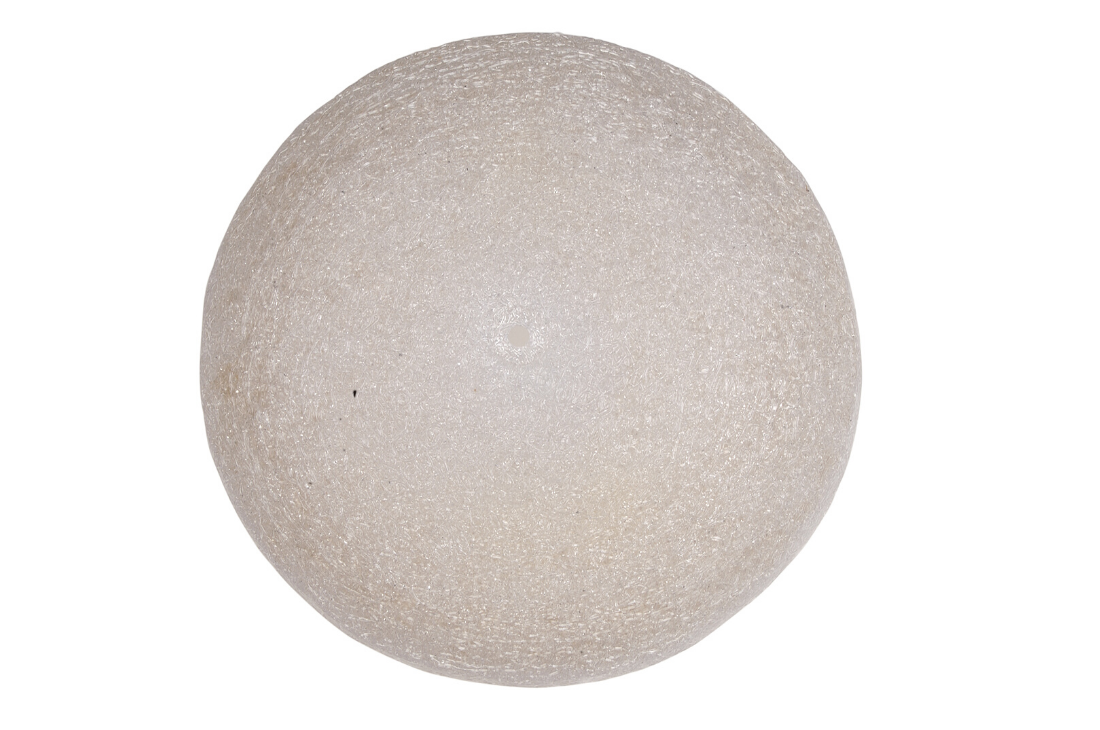 une_boule_en_polystyrene_blanche